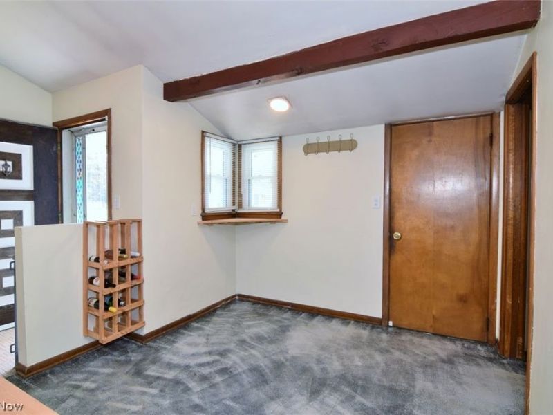 20685 Alameda Parkway, Highland Hills, OH 44128 Photo 10