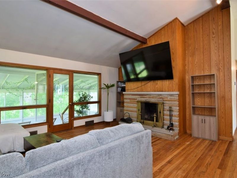 20685 Alameda Parkway, Highland Hills, OH 44128 Photo 19