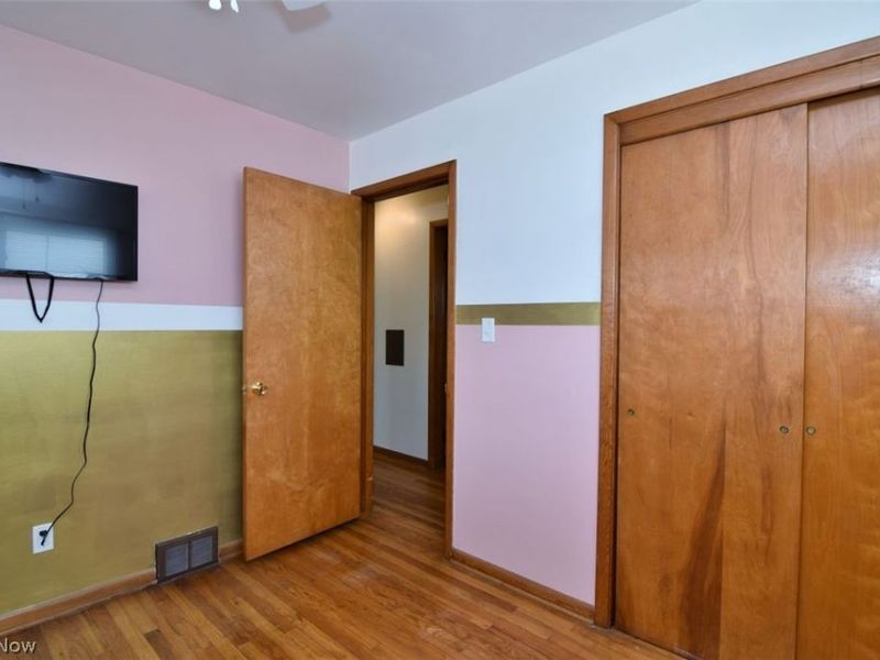 20685 Alameda Parkway, Highland Hills, OH 44128 Photo 28