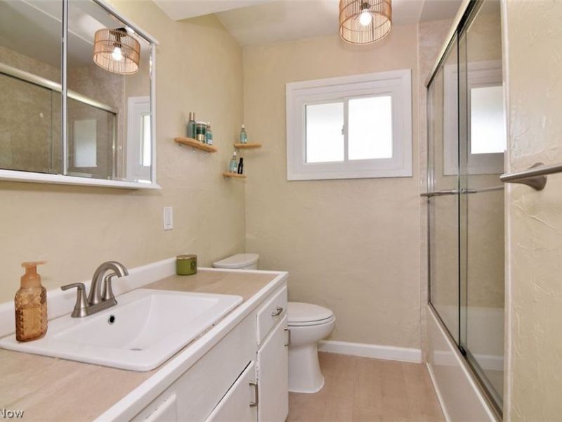 20685 Alameda Parkway, Highland Hills, OH 44128 Photo 29