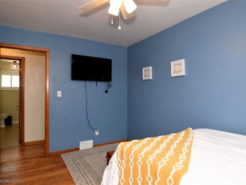 20685 Alameda Parkway, Highland Hills, OH 44128 Photo 32