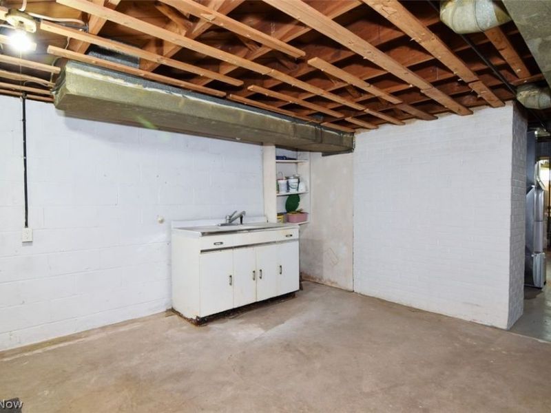20685 Alameda Parkway, Highland Hills, OH 44128 Photo 36