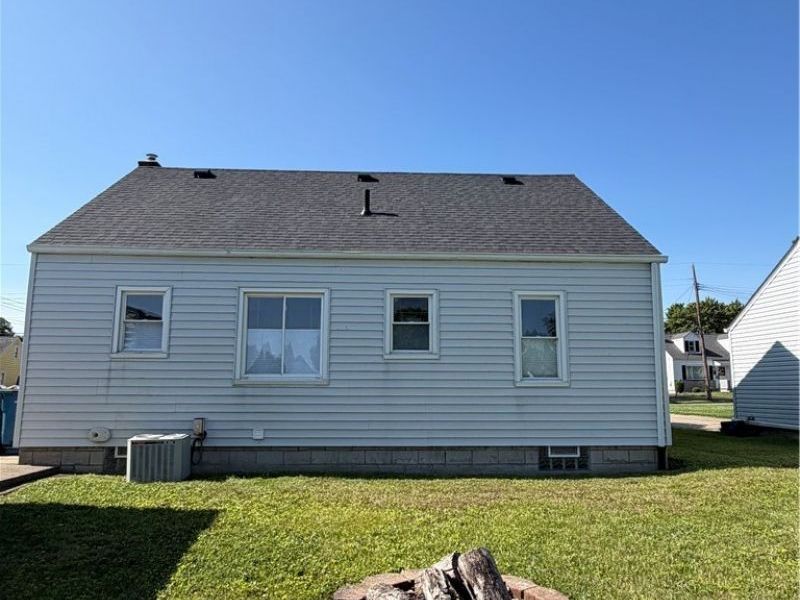 187 Helena Drive, Struthers, OH 44471 Photo 3