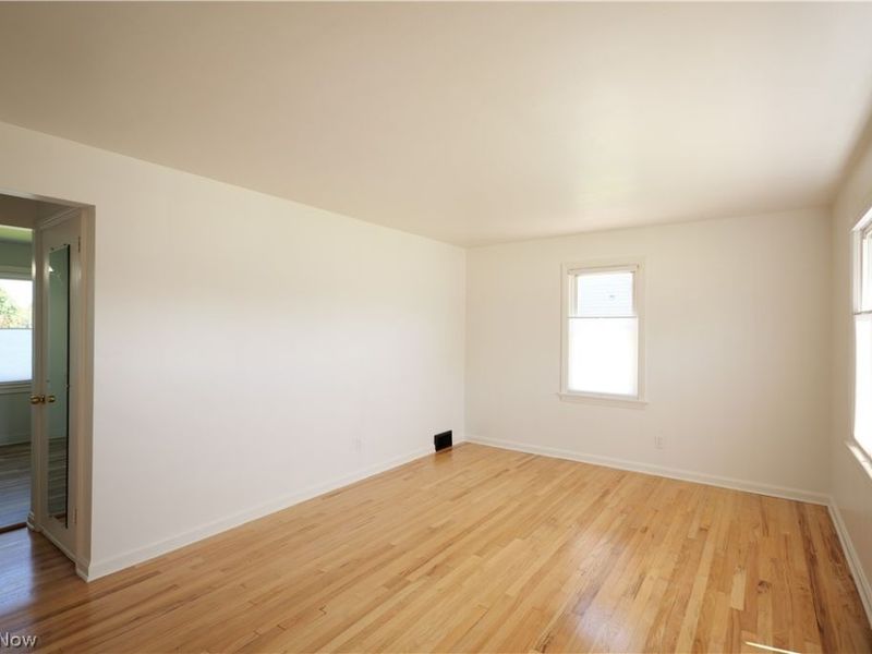 187 Helena Drive , Struthers, OH 44471 Photo 9