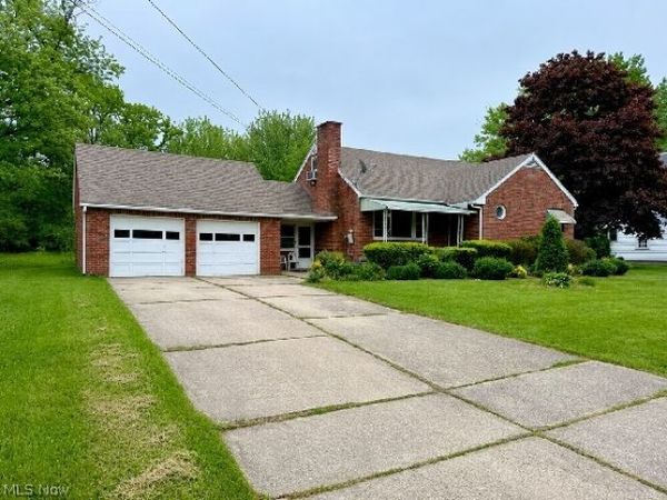 5004 Dunsmore Avenue , Ashtabula, OH 44004