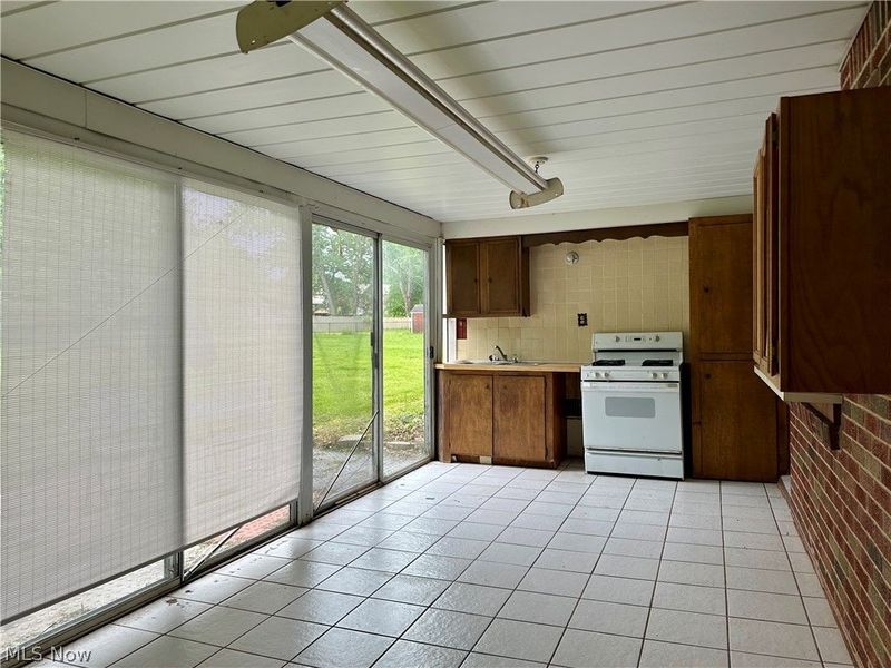 5004 Dunsmore Avenue, Ashtabula, OH 44004 Photo 12