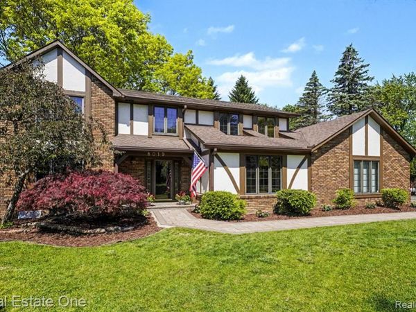 8019 Deerwood Road, Independence Twp, MI 48348