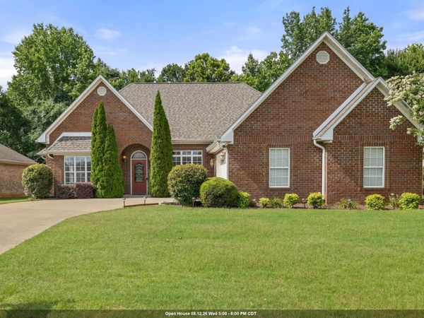 313 Sherborne Ct, Florence, AL 35633
