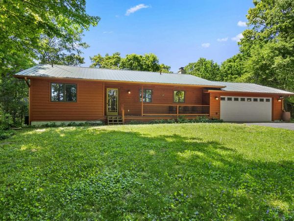 2160 Maple Valley Road S, Suttons Bay, MI 49682