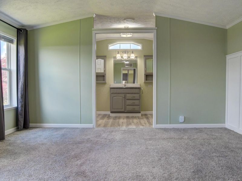 990 Jerry Lee Drive , Obetz, OH 43207 Photo 15