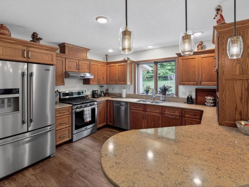 660 King Beach Drive , Howard, OH 43028 Photo 12