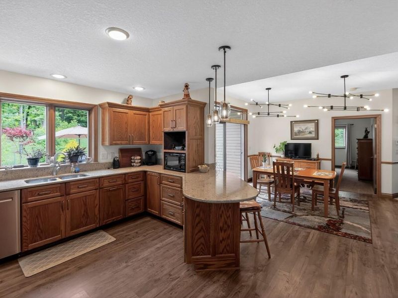660 King Beach Drive , Howard, OH 43028 Photo 13