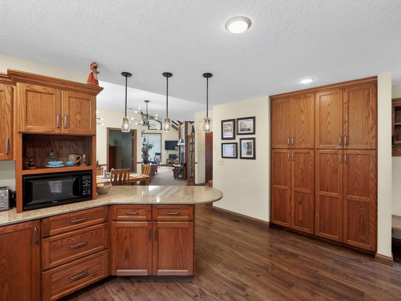 660 King Beach Drive , Howard, OH 43028 Photo 16