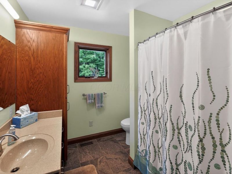 660 King Beach Drive , Howard, OH 43028 Photo 28