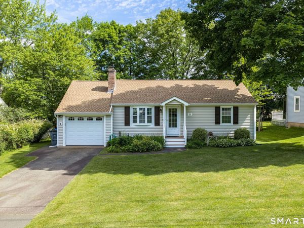 32 Parsons , Enfield, CT 06082