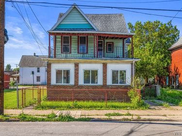 1823 Whitney Avenue , Niagara Falls, NY 14301