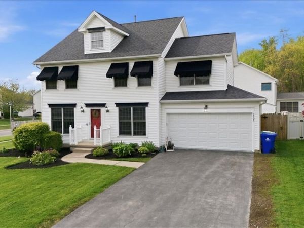 2305 Winterberry Drive , Lake View, NY 14085