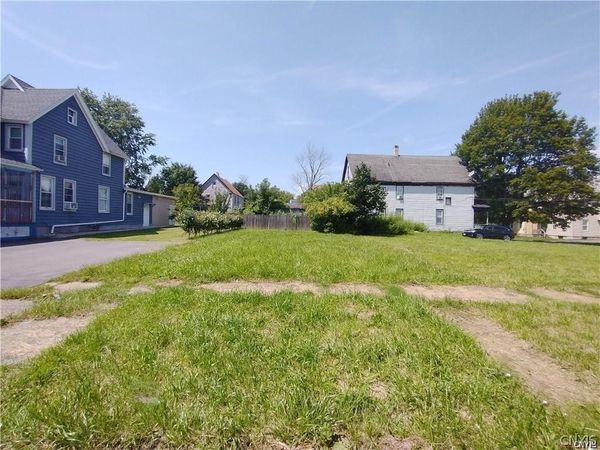 1302 Seymour Avenue , Utica, NY 13501