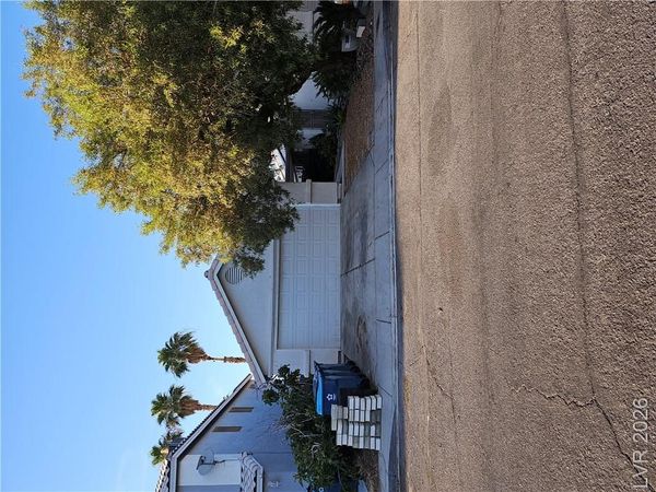 4630 Little Finch Lane , Las Vegas, NV 89115