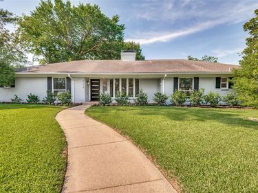 4230 Royal Ridge Drive, Dallas, TX 75229