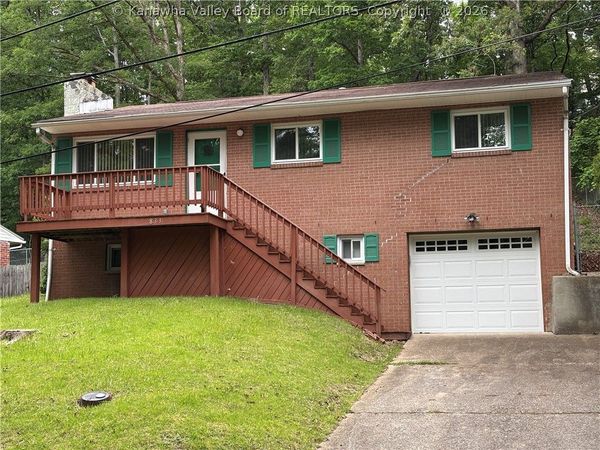 833 Daverton Road, South Charleston, WV 25303