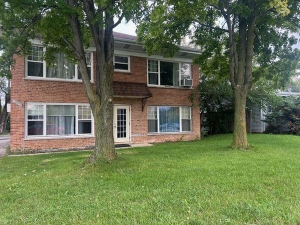 1407 Roosevelt Road , Unit 2C, Wheaton, IL 60187