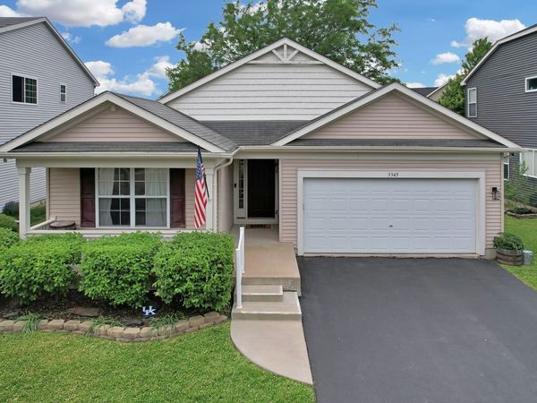 3345 Silver City Court , Montgomery, IL 60538