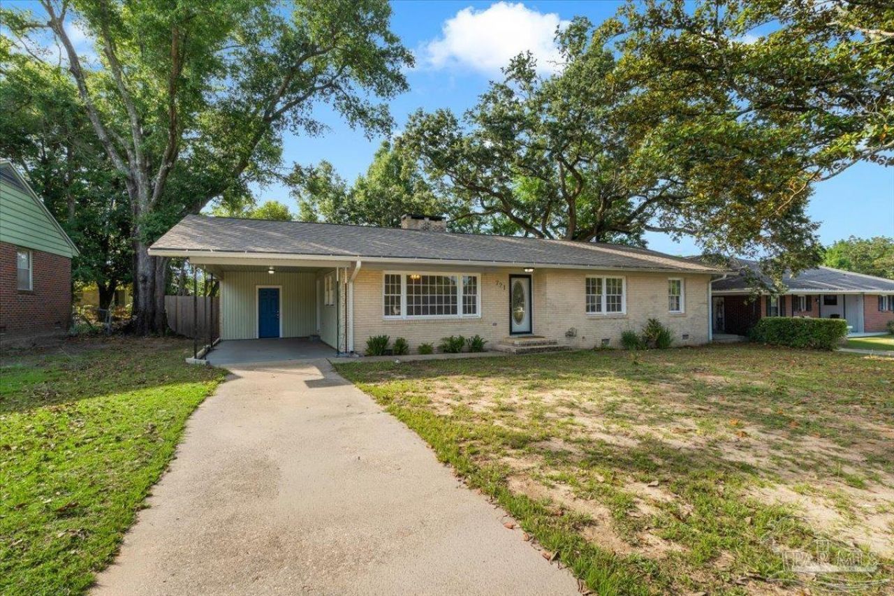 721 Gentian Dr, Pensacola, FL 32503 Main Photo
