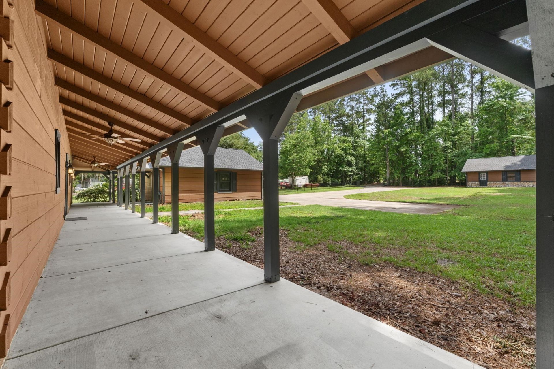3083 Wildhorse Dr. Photo 3