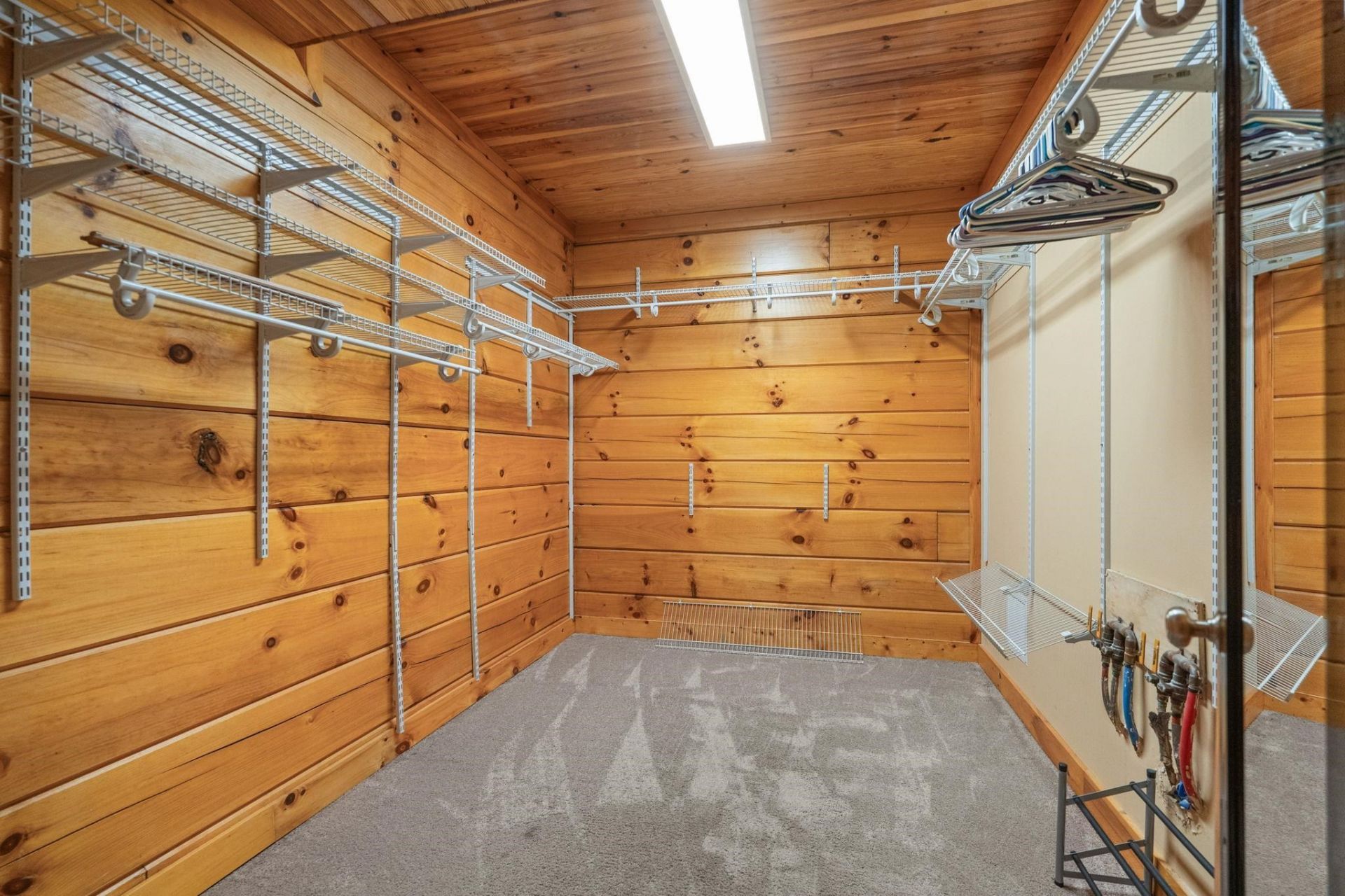 3083 Wildhorse Dr. Photo 30
