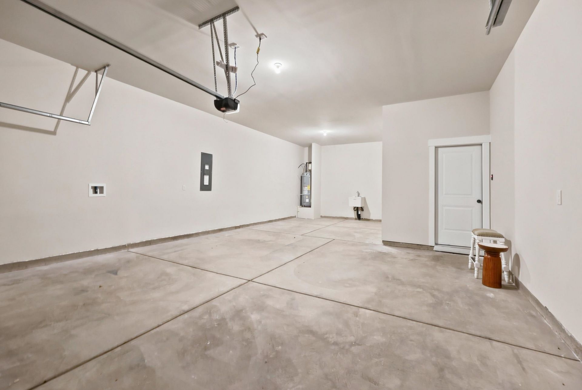 996 Triton Ave. Photo 14