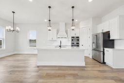 996 Triton Ave. photo 4