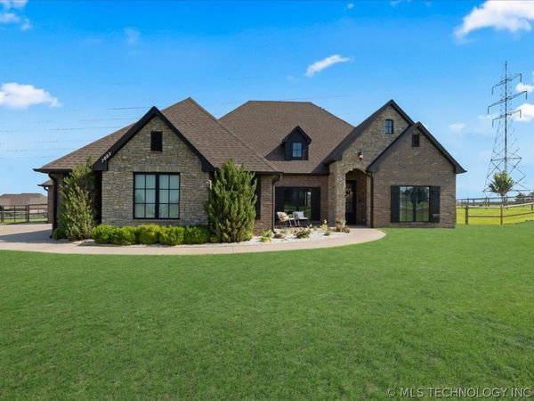 7003 E 88th Street N, Owasso, OK 74055