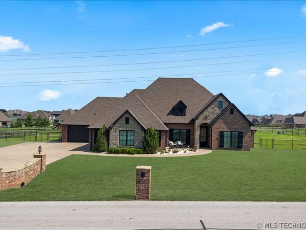 7003 E 88th Street N, Owasso, OK 74055