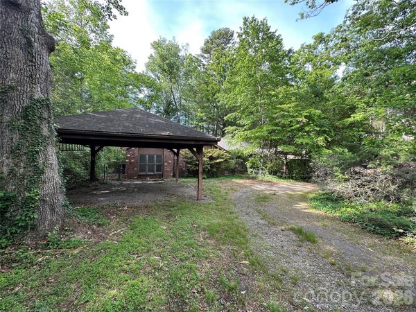 5 Lone Pine Road , Asheville, NC 28803