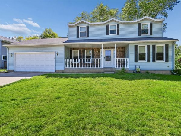 3005 Adirondack , Cedar Rapids, IA 52402