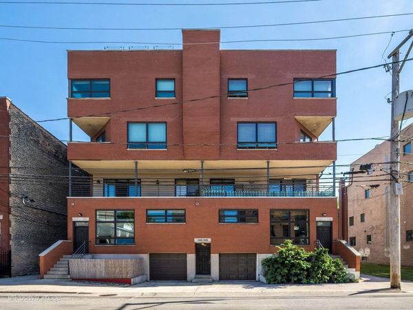 1649 W Ontario Street , Unit 1W, Chicago, IL 60622