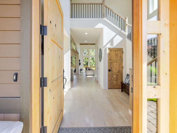 60454 Kangaroo Loop, Bend, OR 97702