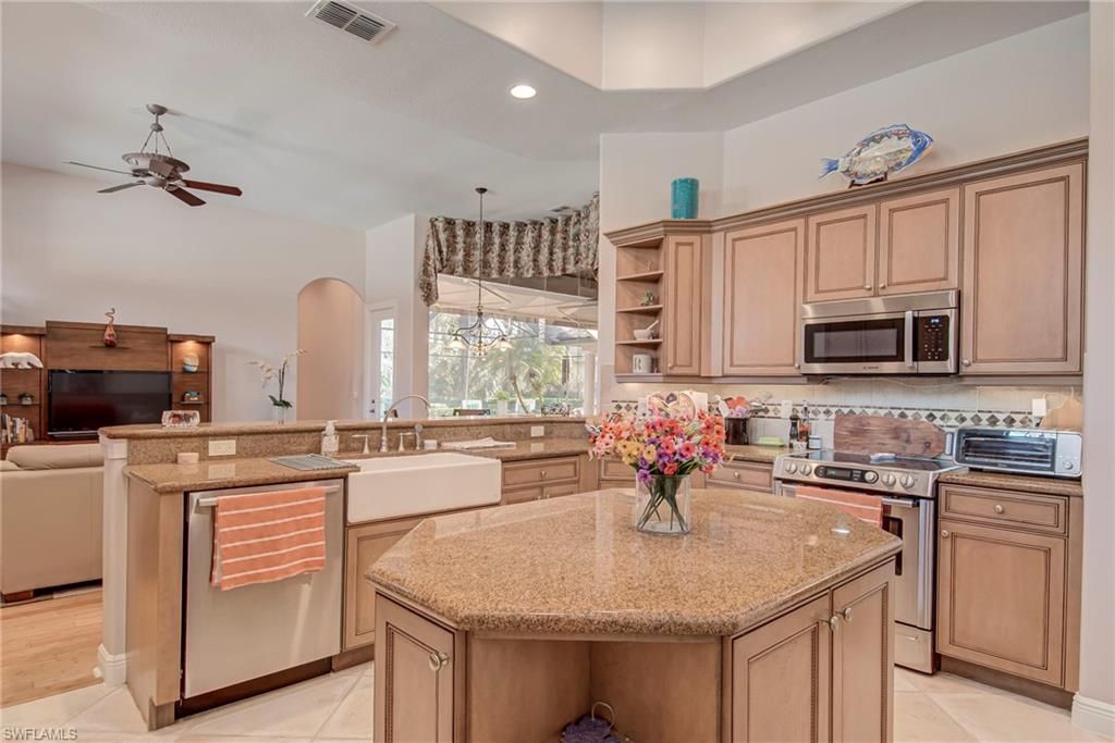 3126 Terramar Ct, Naples, FL 34119 Photo