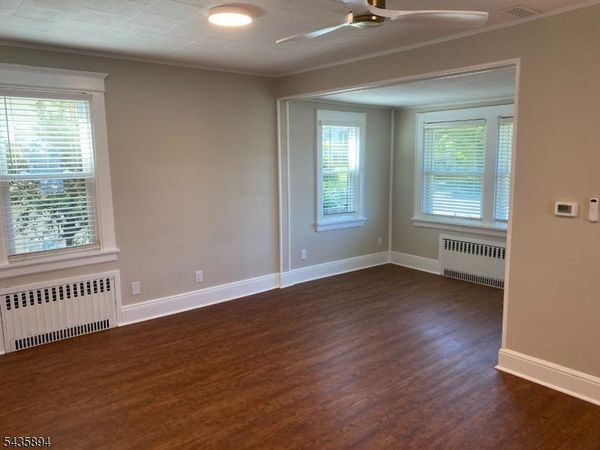 971 Virgil Ave, Ridgefield, NJ 07657