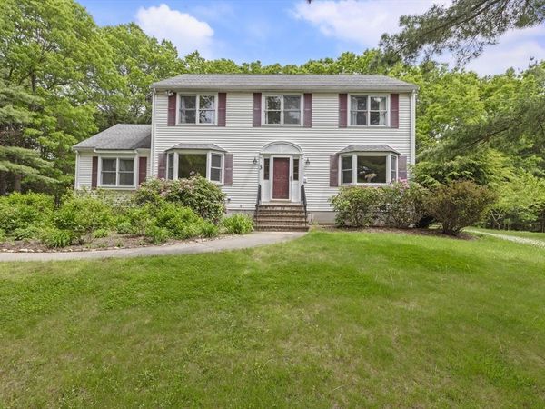 3 Quail Ln, Easton, MA 02334