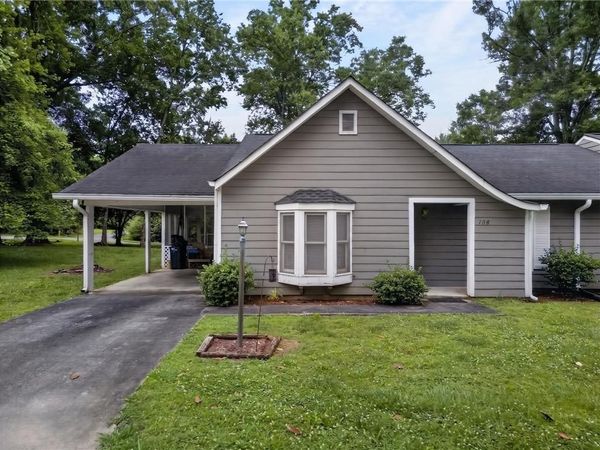 108 Villas Lane NE, Rome, GA 30165