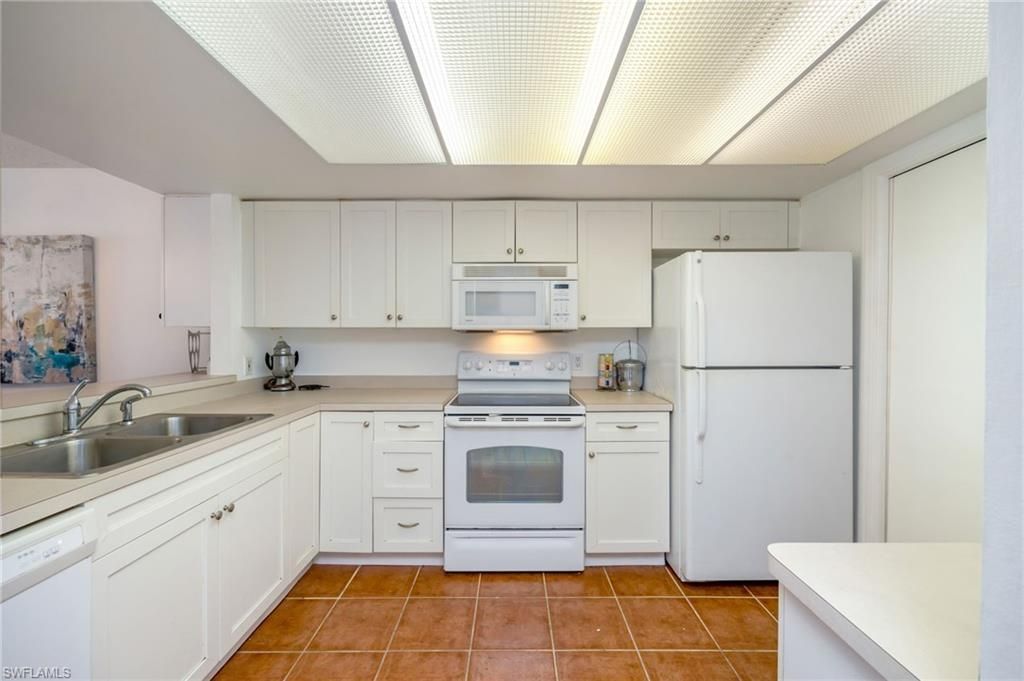 25806 Cockleshell Dr, Unit 314, Bonita Springs, FL 34135 Photo