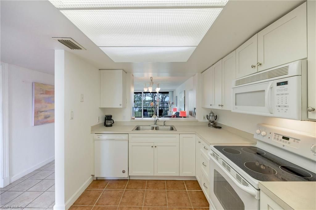 25806 Cockleshell Dr, Unit 314, Bonita Springs, FL 34135 Photo