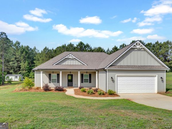 112 Hunters Chase Court, Eatonton, GA 31024