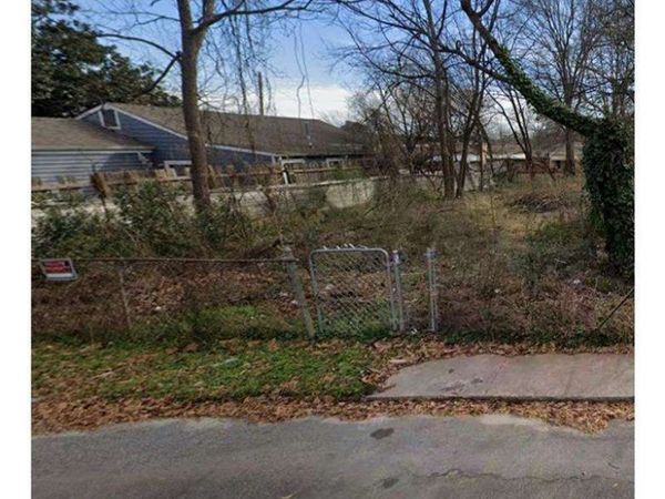 1695 Aircraft Drive S, Marietta, GA 30060