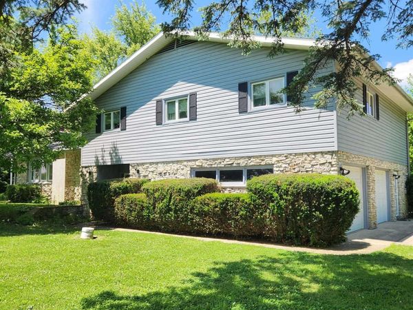 7300 W Nixon Road, Yorktown, IN 47396