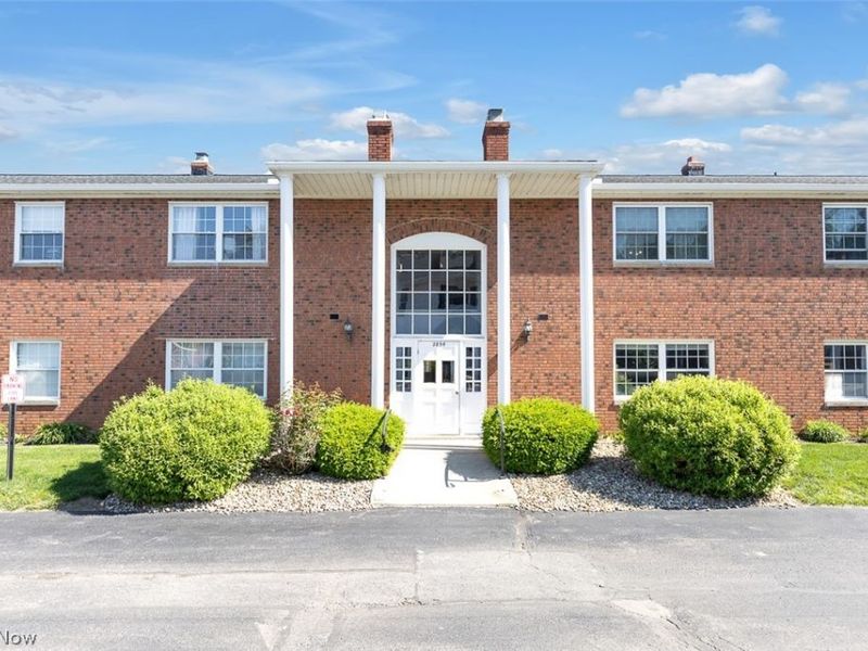 2854 Pease Drive , Unit 203S, Rocky River, OH 44116 Photo 2