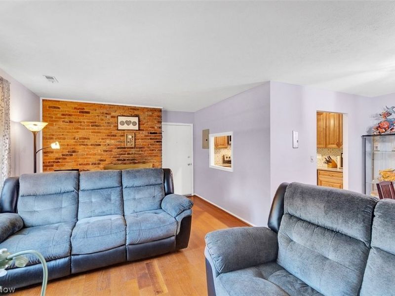 2854 Pease Drive , Unit 203S, Rocky River, OH 44116 Photo 4