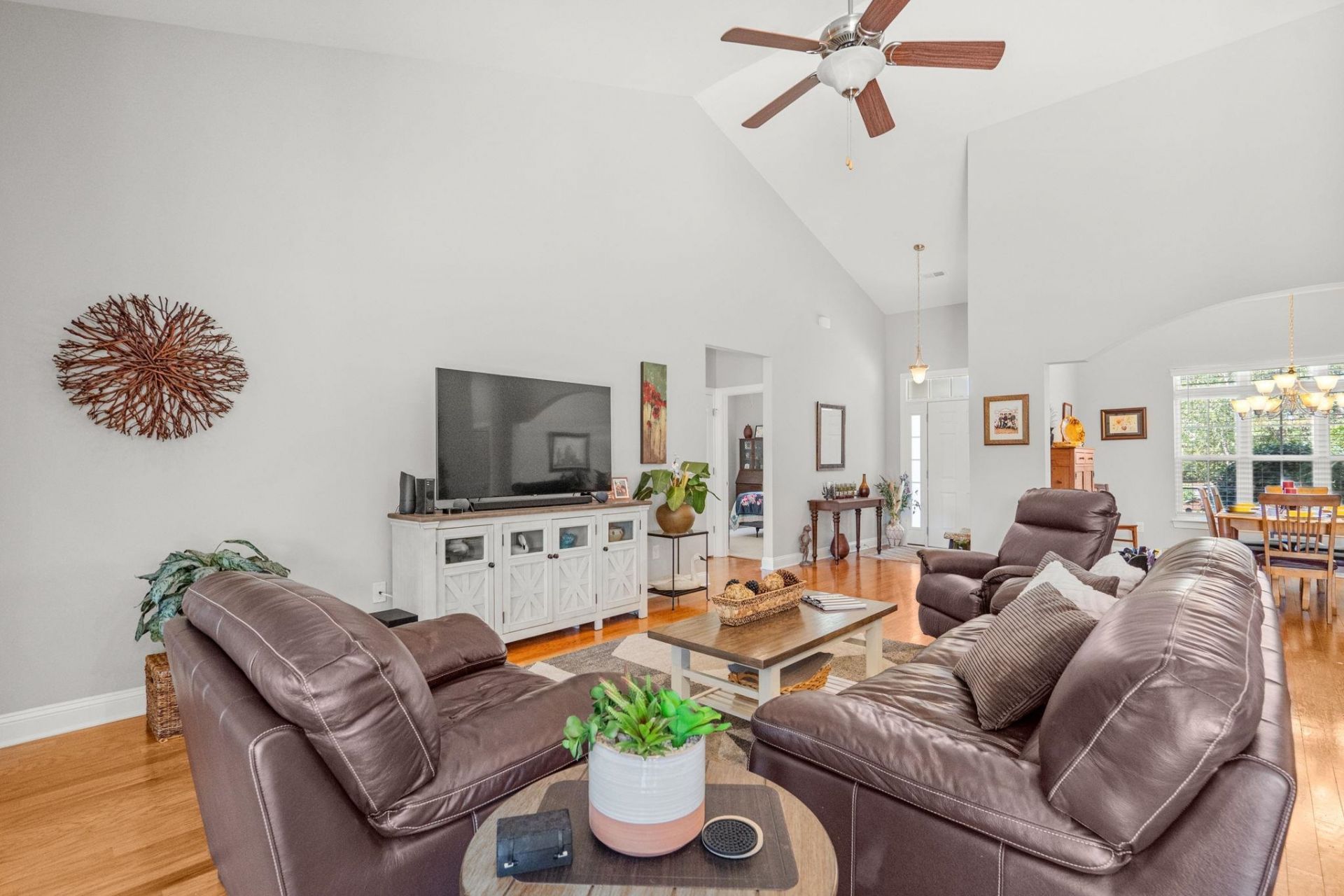 9181 Abingdon Dr. Photo 12